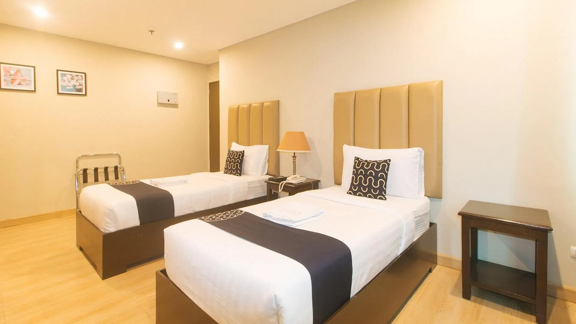 ***  Davao City Asrodel Hotel Redpartner הפיליפינים